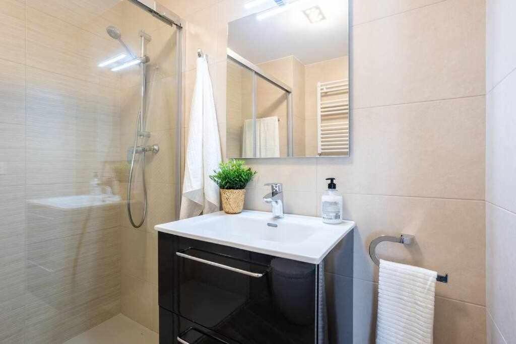Coimbra Etxea Precioso Piso Recien Estrenado Bermeo Exterior foto