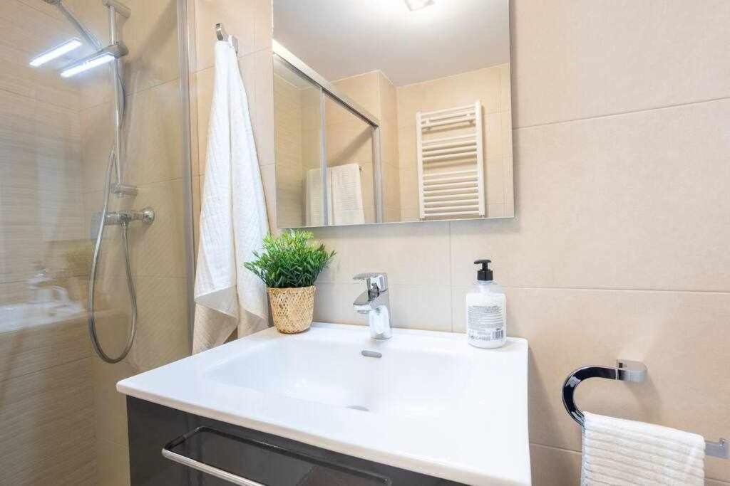 Coimbra Etxea Precioso Piso Recien Estrenado Bermeo Exterior foto